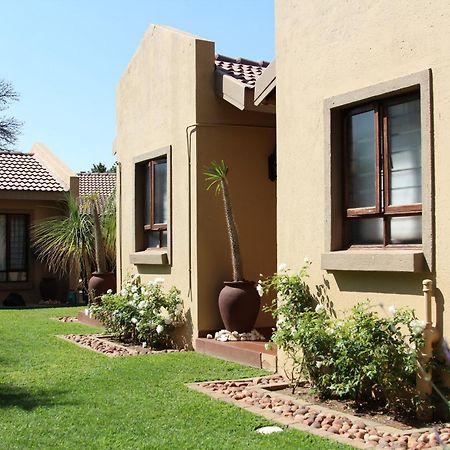 Micasa Sucasa Guesthouse Lephalale Exterior photo