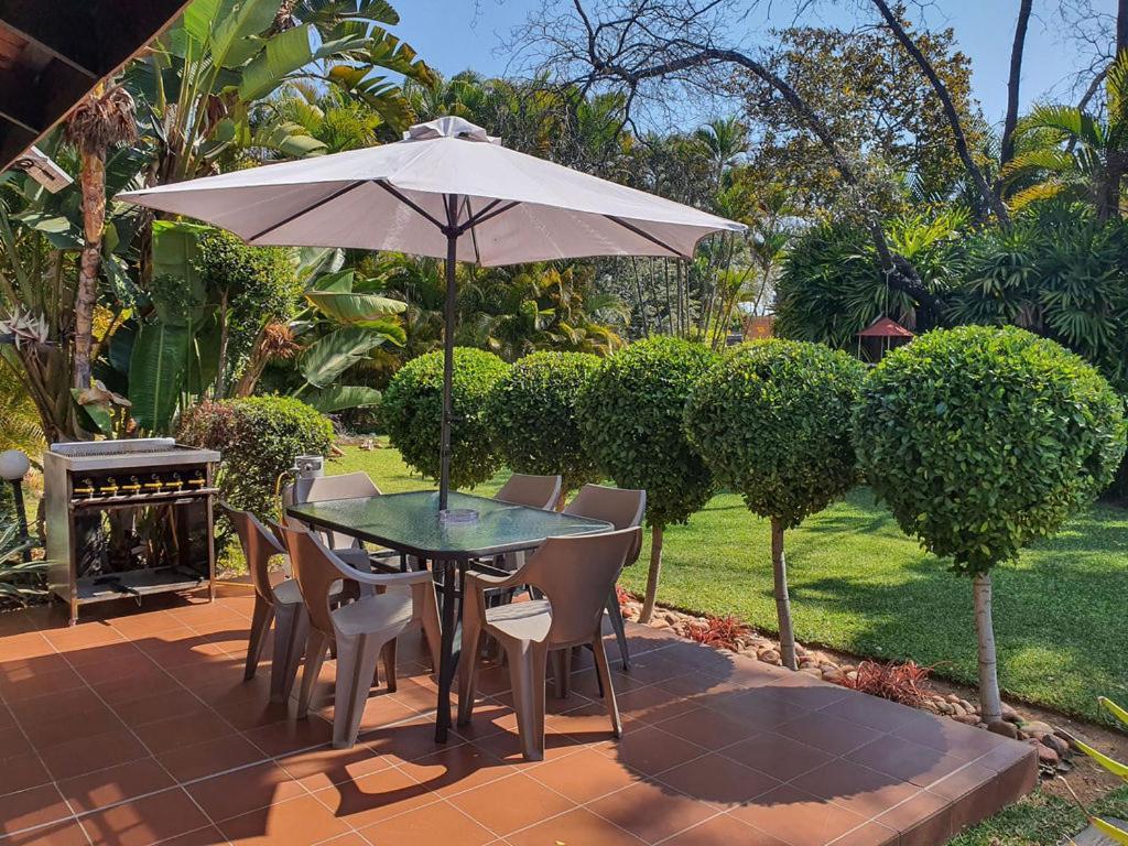 Micasa Sucasa Guesthouse Lephalale Exterior photo